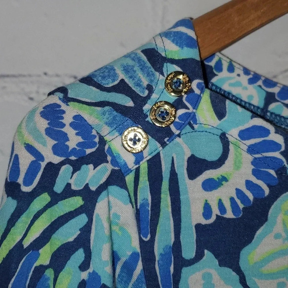 Lilly Pulitzer Blue and Green Sand Dollar Under The Sea Top 3/4 Sleeve Size M - Picture 3 of 13